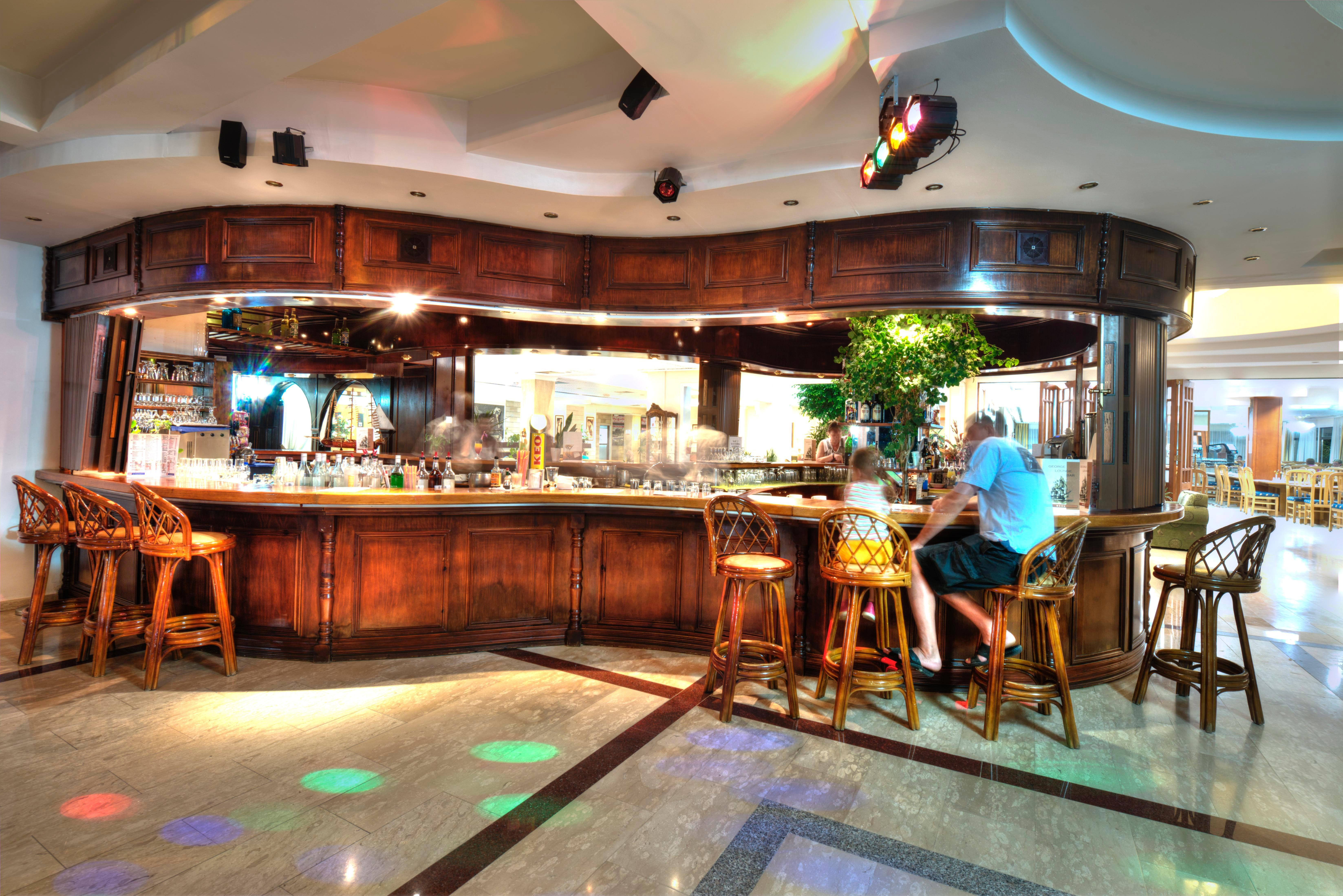 Avlida Hotel Paphos Buitenkant foto