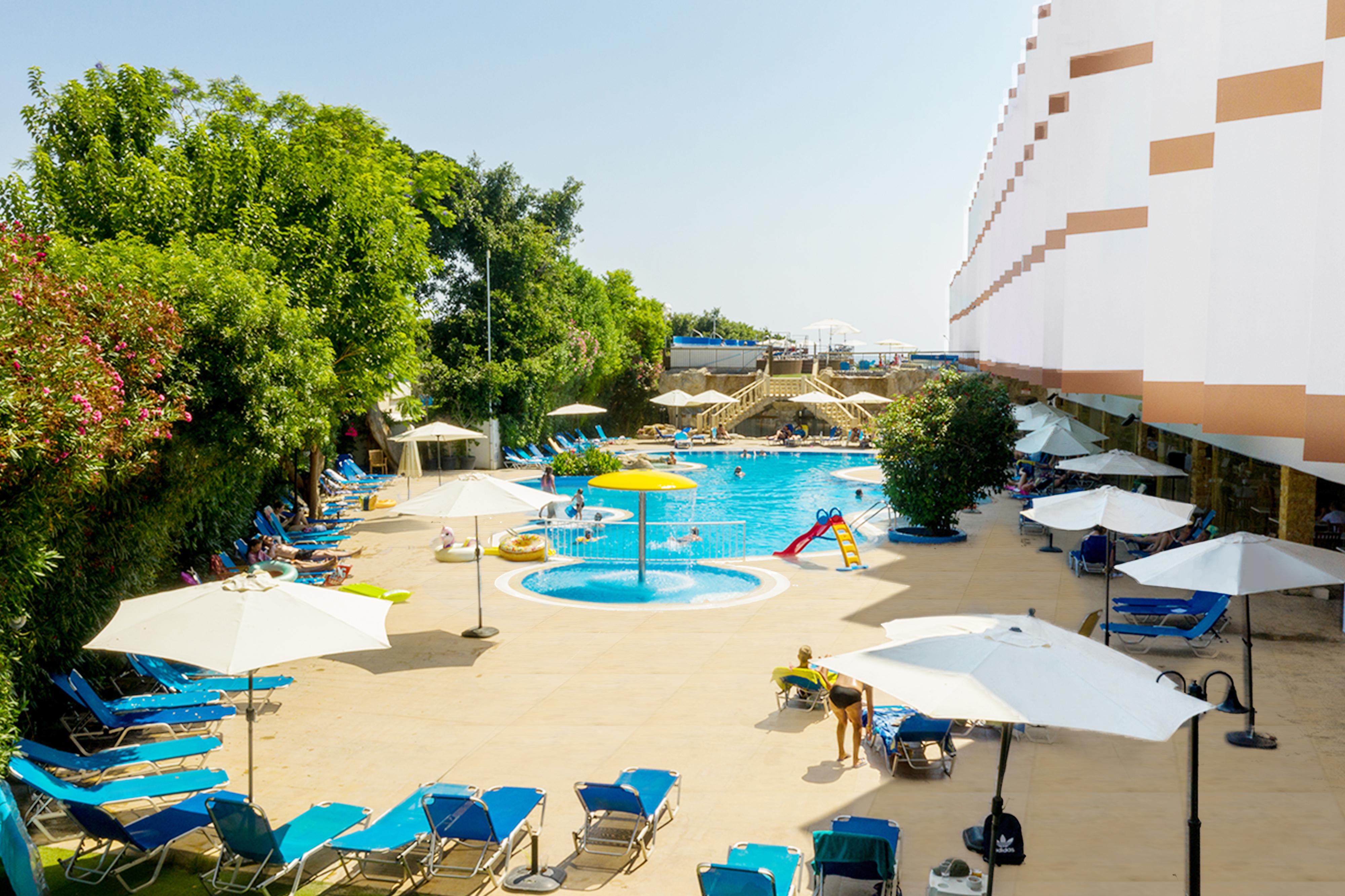 Avlida Hotel Paphos Buitenkant foto
