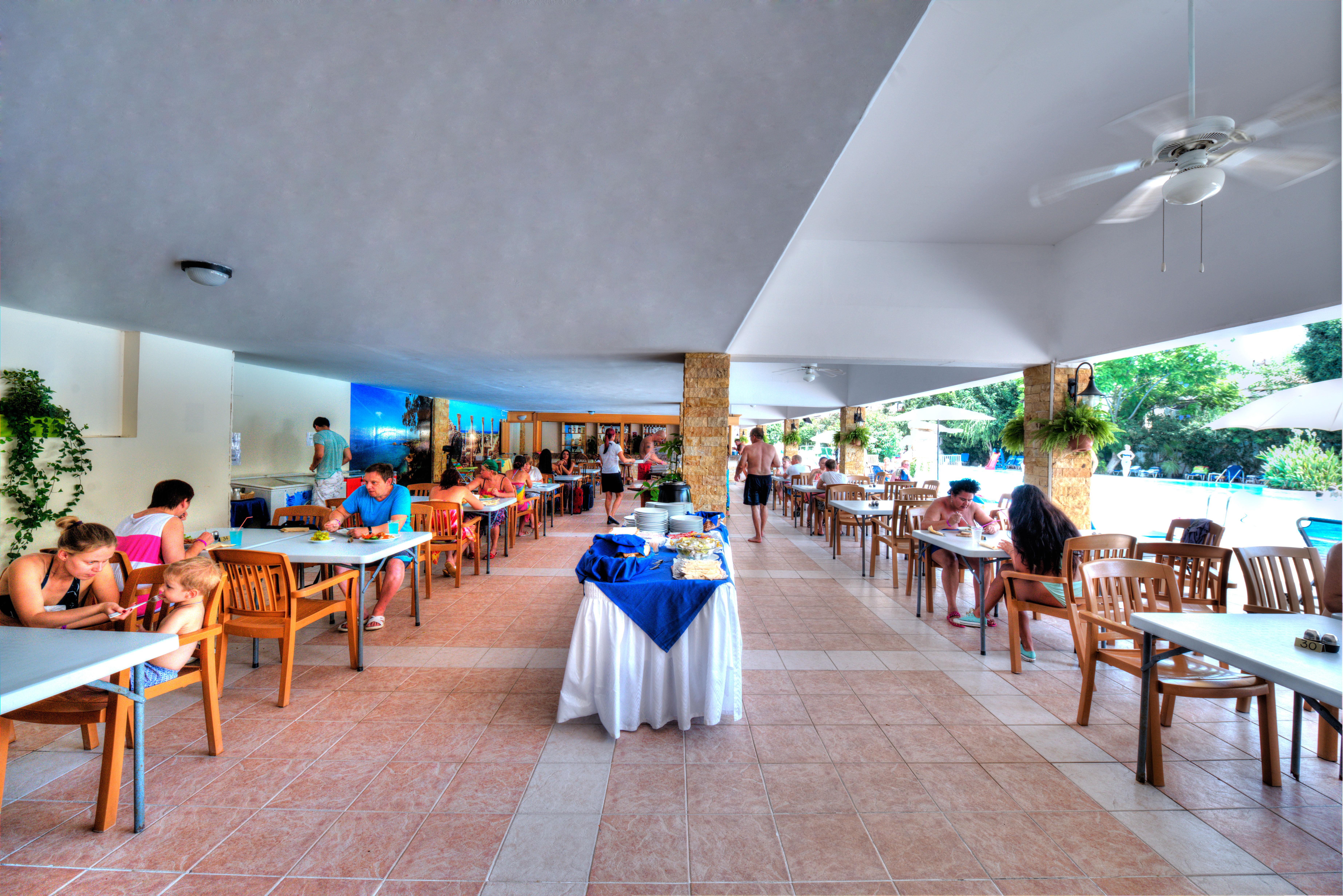 Avlida Hotel Paphos Buitenkant foto